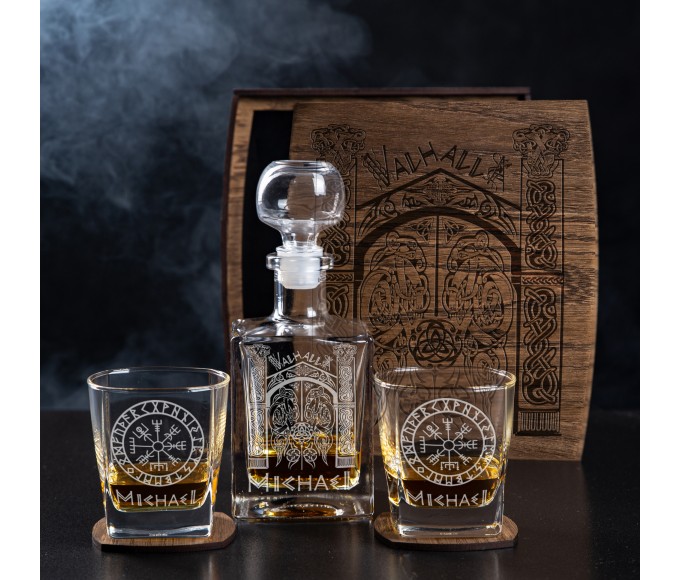 gift for men Personalized whiskey gift set,gifts for dad,Whiskey decanter,Game master, Dragon, geek culture, fantasy