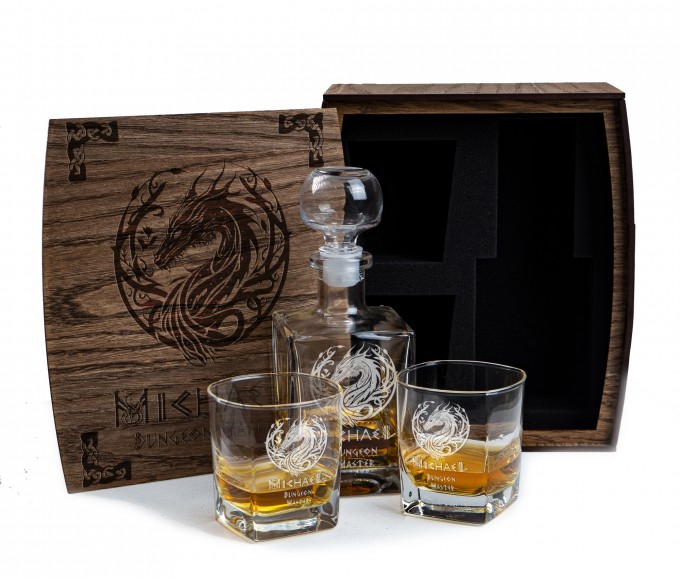 gift for men Personalized whiskey gift set,gifts for dad,Whiskey decanter,Game master, Dragon, geek culture, fantasy