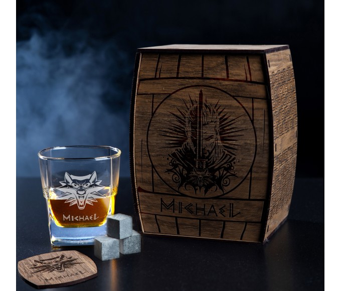 Hero from the game, gift for a geek, for the comic book lover, gift for gamer, gift for men, Personalized whiskey gift set
