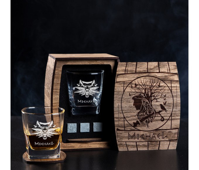 Personalized Whiskey Gift Set Game Hero