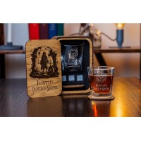  Personalized whiskey gift set in wood box   