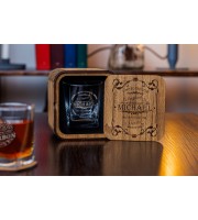  Personalized whiskey gift set in wood box  