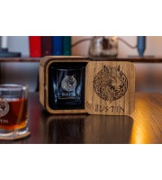  Personalized whiskey gift set in wood box  