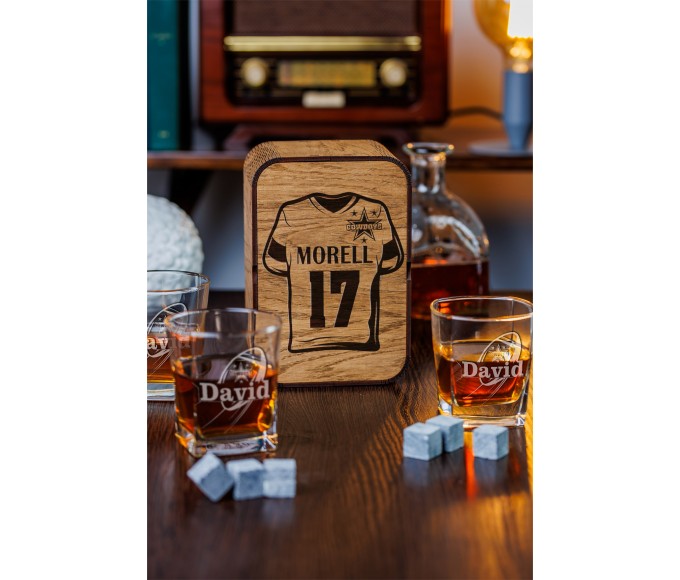 Personalized whiskey gift set in wood box  