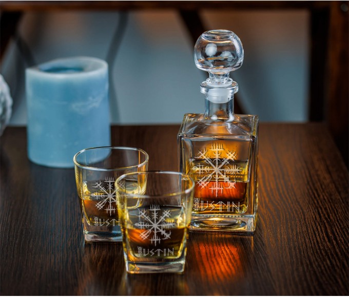 Personalized decanter gift set