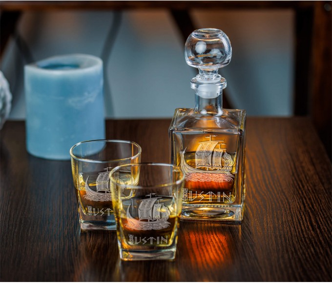 Personalized decanter gift set